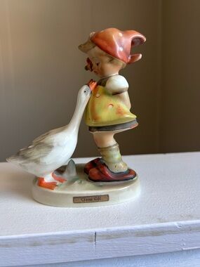 Vintage vintage Hummel Porcelain 'Goose Girl' Figurine in Soft Pastels